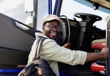 the-trucker-cdl-award