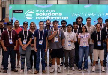 students-explore-trucking-foodservice-distribution-careers-IFDA